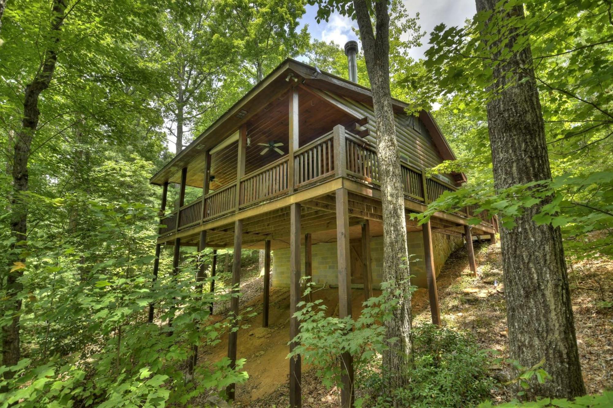 Bearfoot Ridge Wood-Burning Fireplace Cozy Hot Tub Serene Views Ellijay Exterior photo